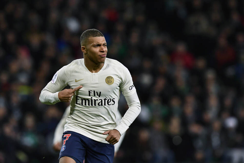 好消息！徐杰骨头和韧带都没事，还主动安慰球迷：下场还能继续打